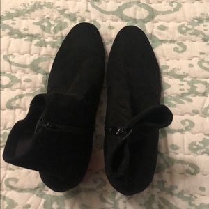 Unisa size 9.5 booties